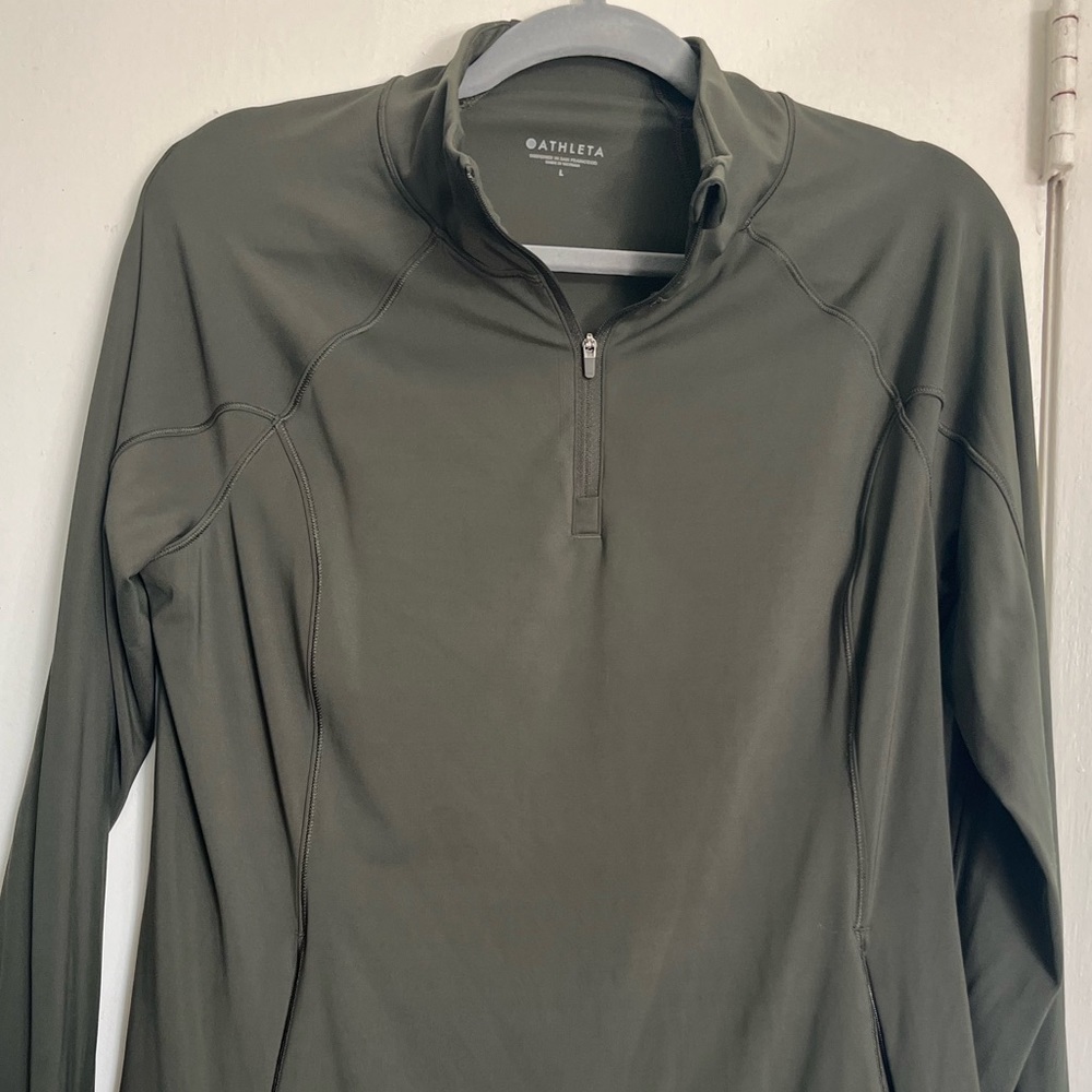Athleta lg quarter zip olive green 🫒